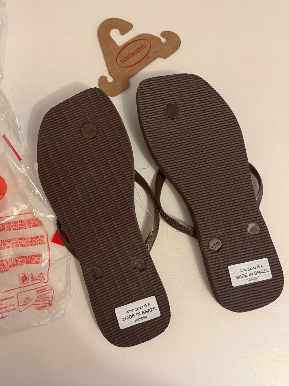 Havaianas Square Toe Brown Flip Flop Size w7/8 - Picture 2 of 3
